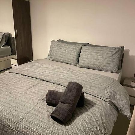 1 Bedroom Apartment Royal Docks London Bagian luar foto